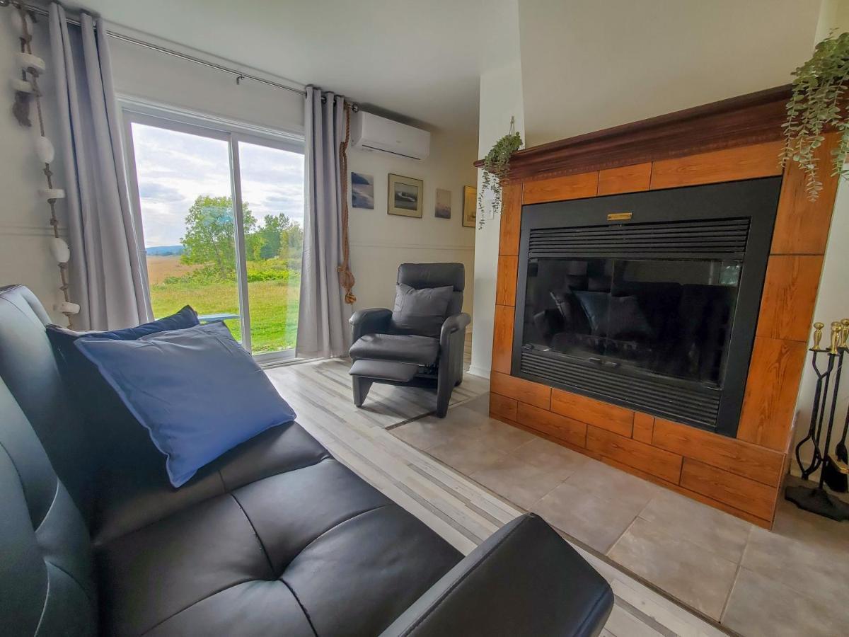 Motel Lofts Fleuve Et Montagnes Sainte-Anne-de-Beaupré Zewnętrze zdjęcie